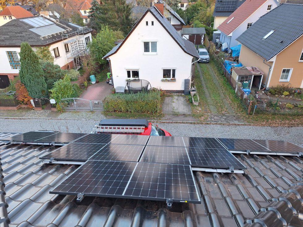 PV-Module auf dem Dach