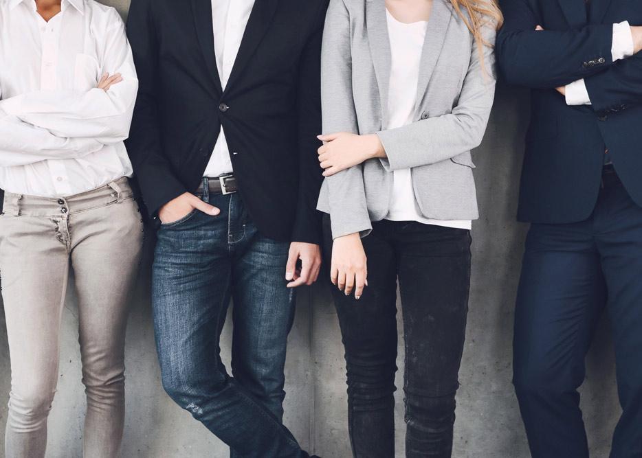 AdobeStock_302491613-5-7 Photovoltaik Team