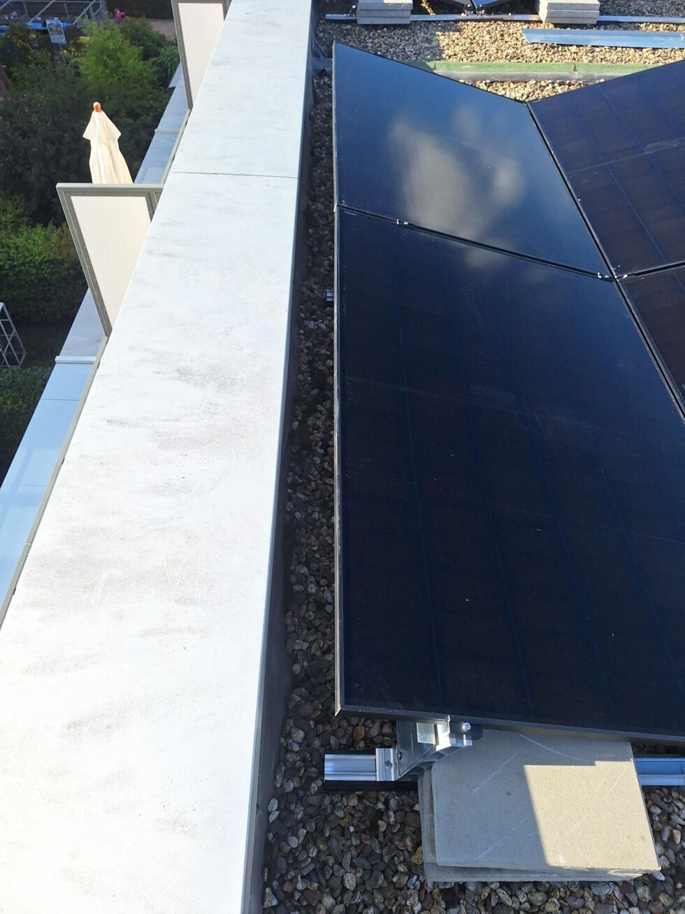 Solarmodule in einer Reihe